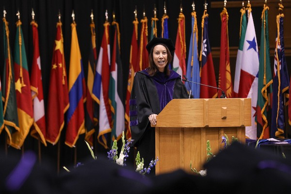 Judge Allyson Duncan offers wise counsel to Duke Law Class of 2019